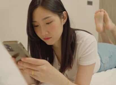 Vợ bắt gặp chồng ngoại tình, quyết định 