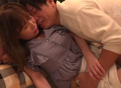 Chịch em hàng của thằng bạn khi con đĩ ấy đi vắng 3 ngày