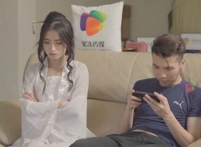 Chịch nhau giữa tiên nữ và anh chàng lạ nhà nghèo